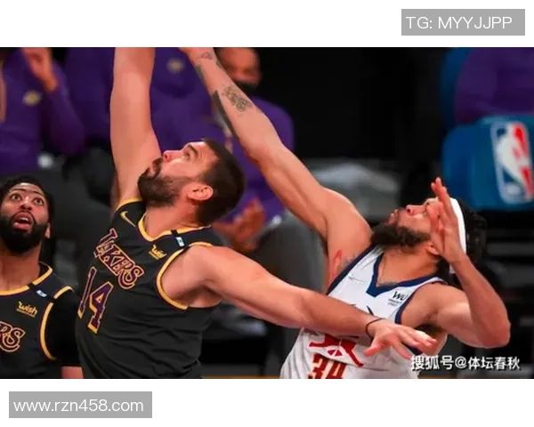 湖人对掘金第五场比赛精彩回顾与球迷热议分析